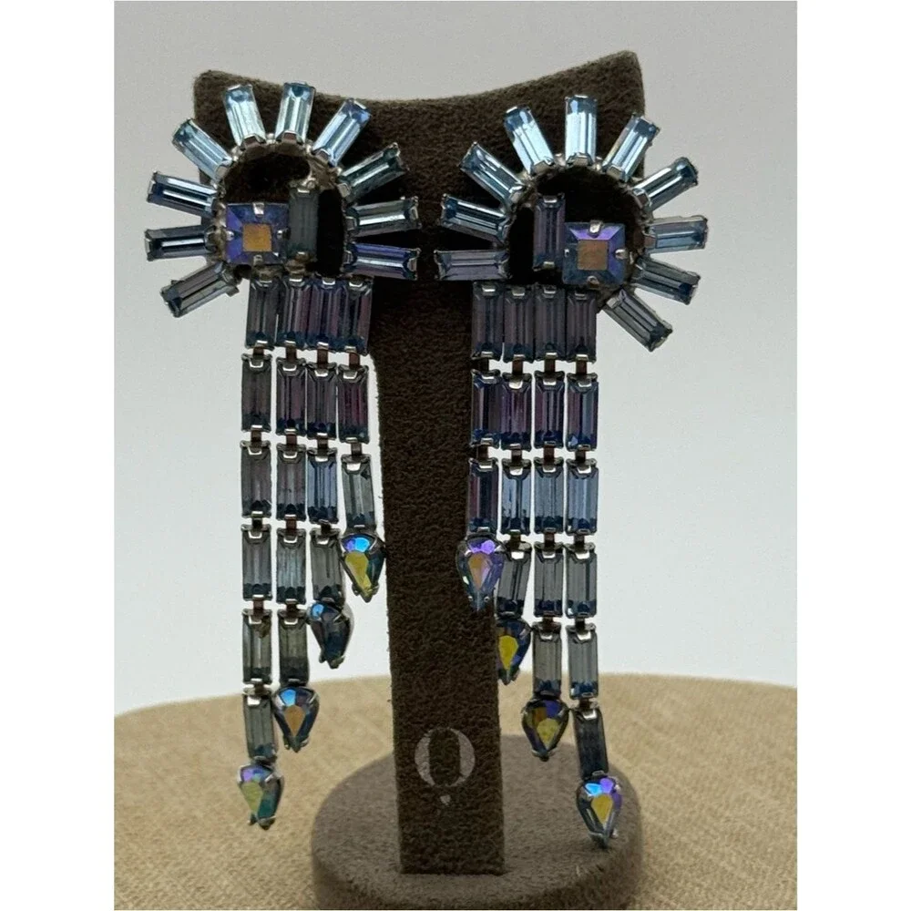 Albert Weiss dramatic blue